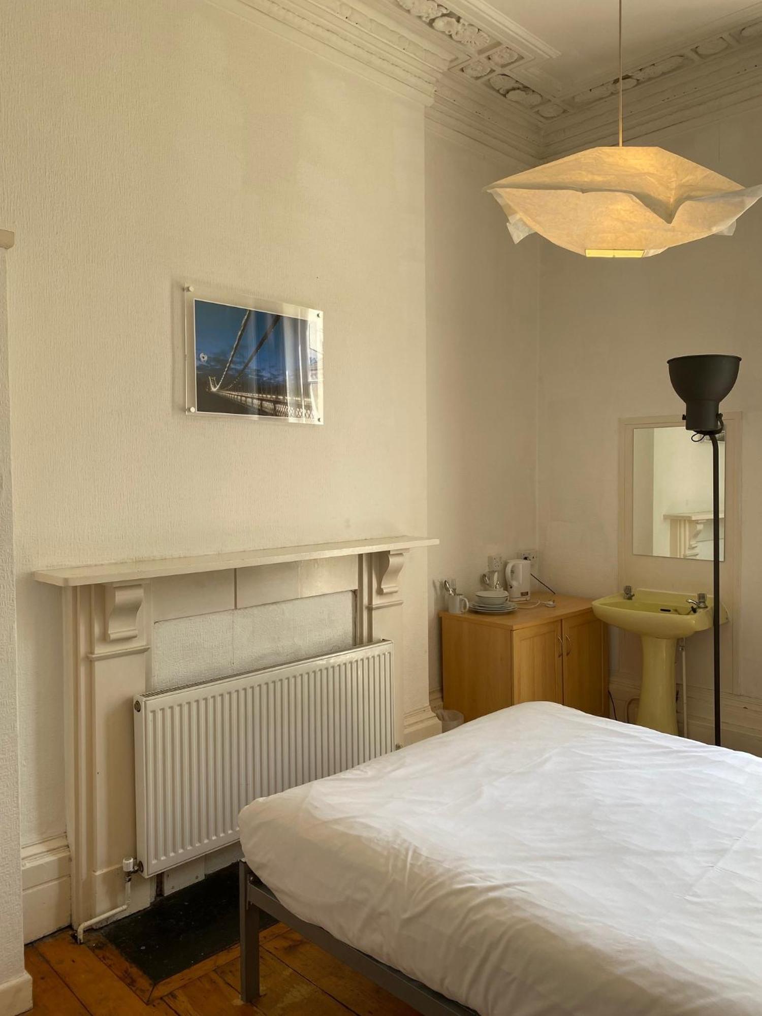 Westbourne Place Rooms - By Clifton Short Lets Бристоль Номер фото